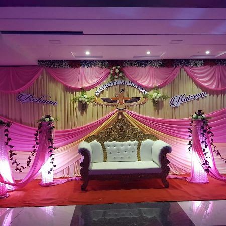 Hotel Shahi Darbar Navsari Buitenkant foto